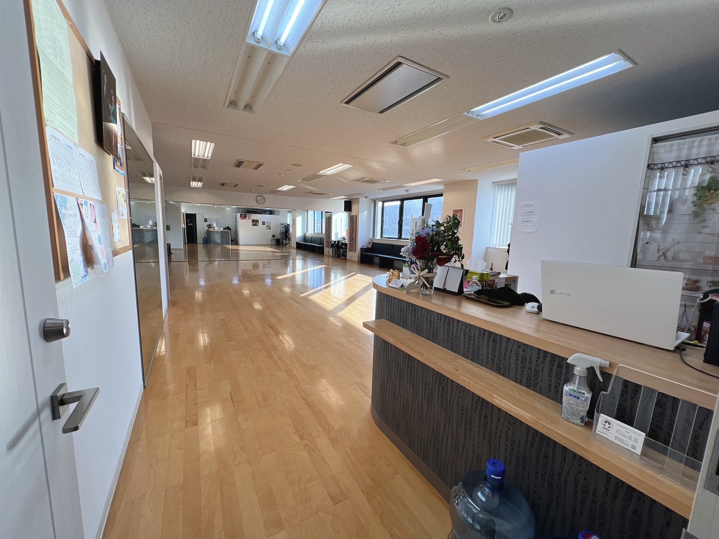 受付とスタジオ